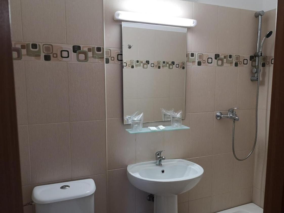 Hotel Mures Saturn Eksteriør bilde